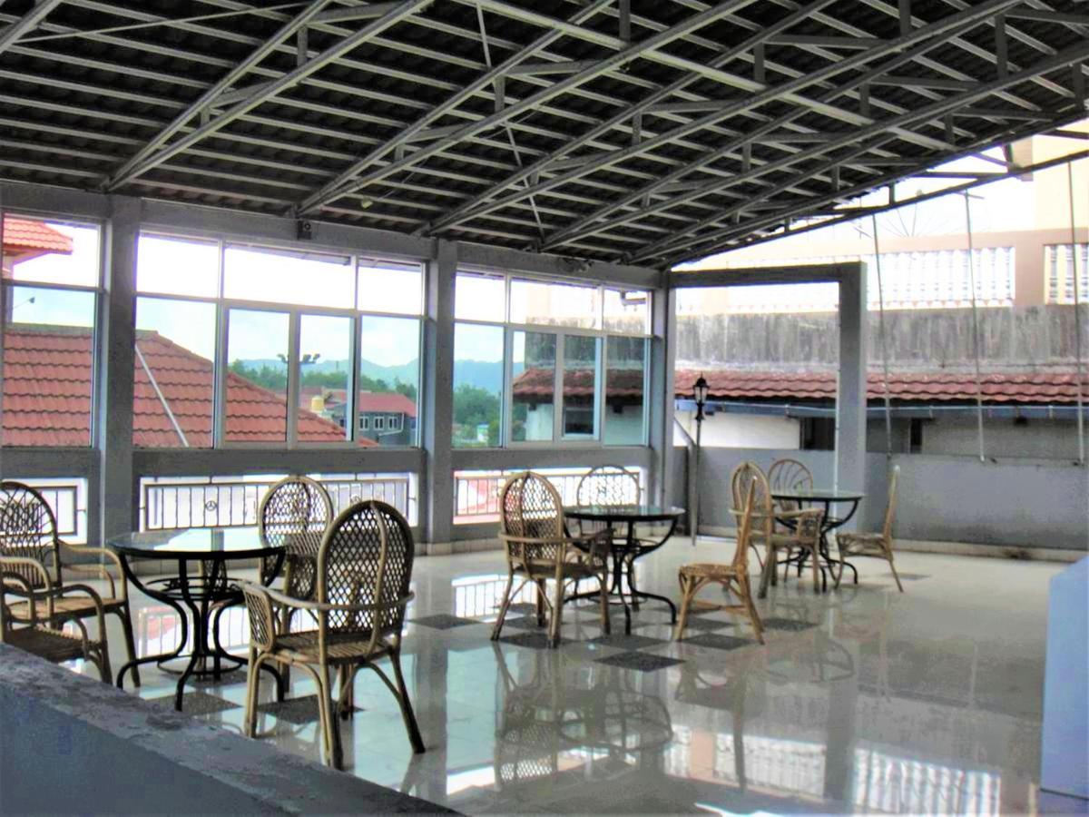 Hotel Asia Bukittinggi Extérieur photo
