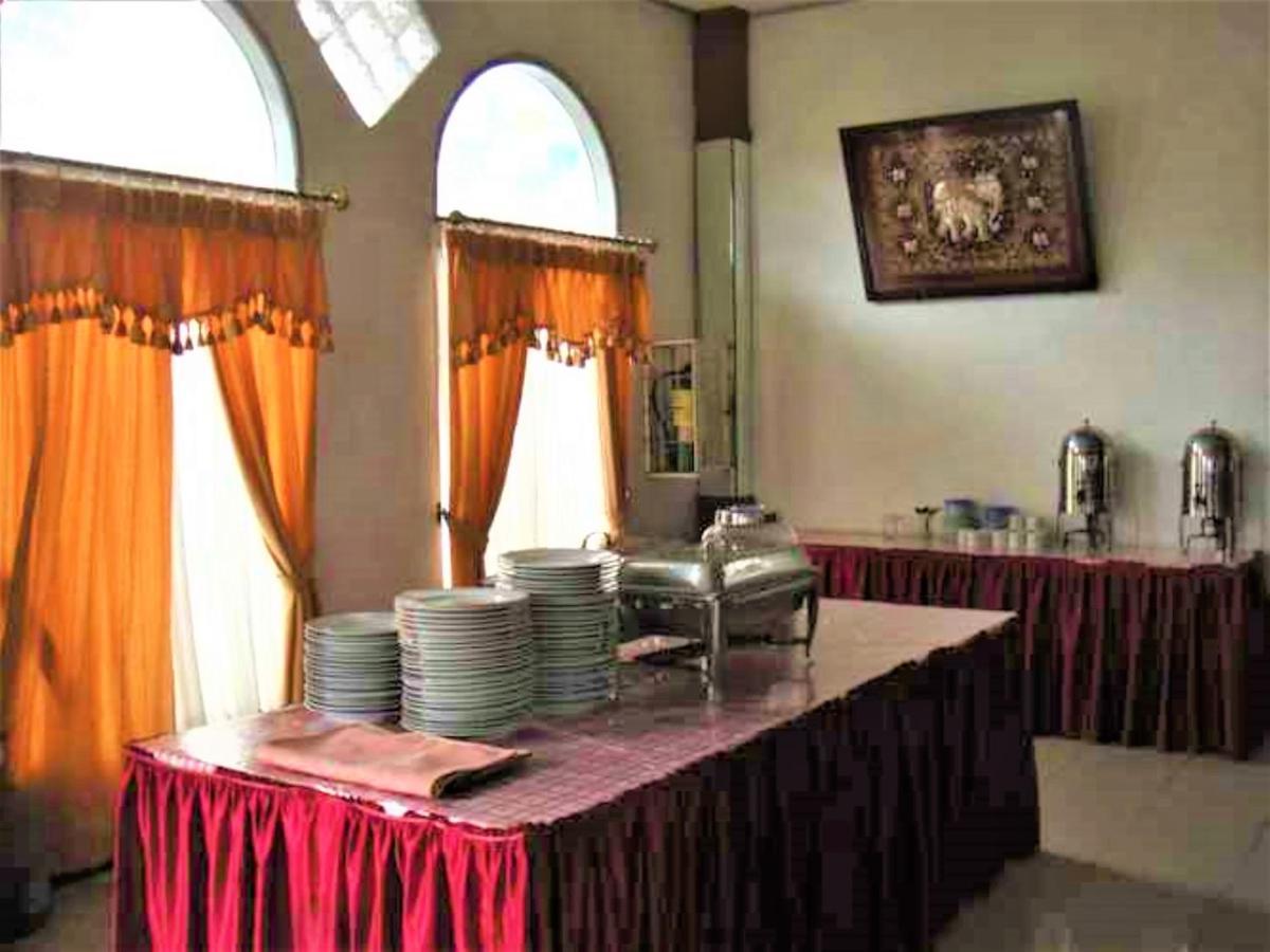 Hotel Asia Bukittinggi Extérieur photo